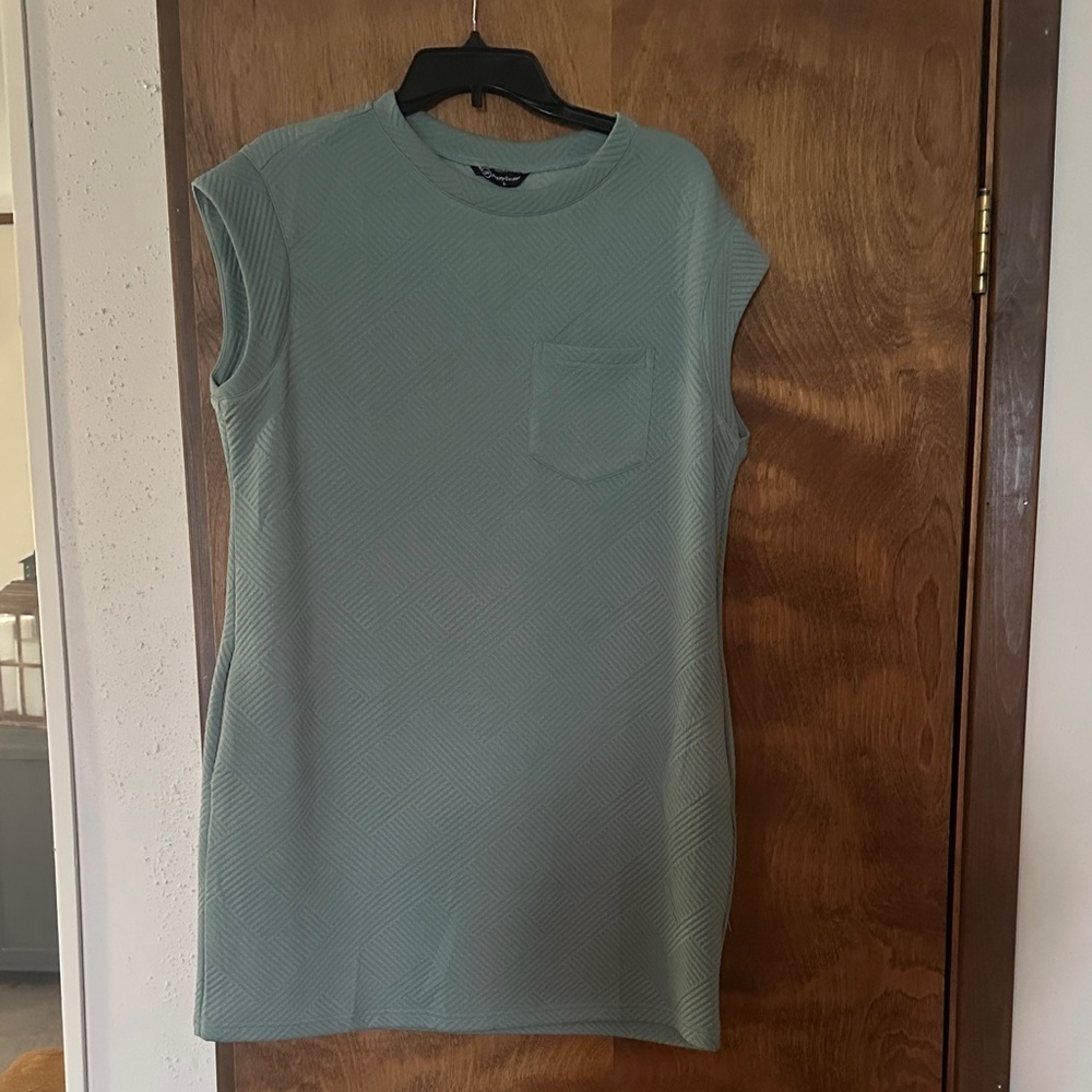 Sleeveless Green Dress